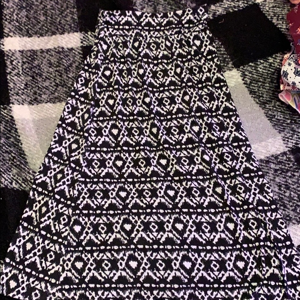 Black and white patterned skirt